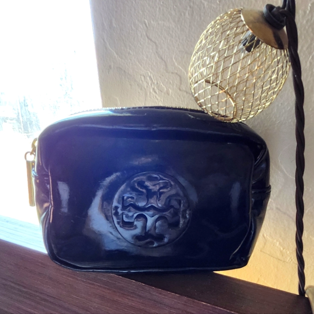 Tory Burch patent leather Cosmetic bag